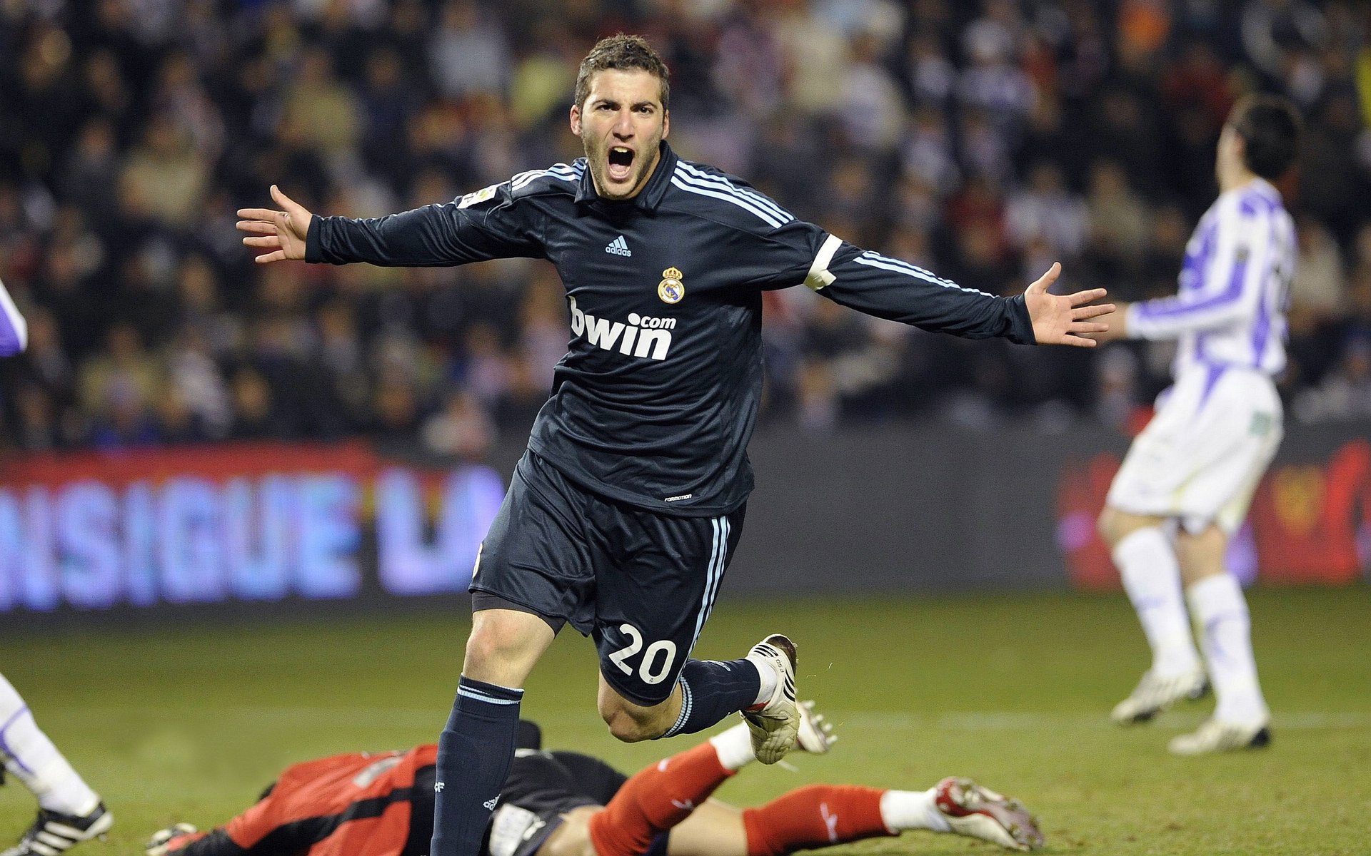 哈兰德续约曼城,未来可期,哈兰德会去曼城